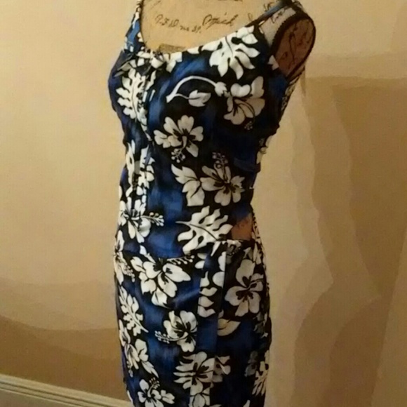 Tiki Palm 2 pc Wrap Around Skirt Set - Picture 2 of 4